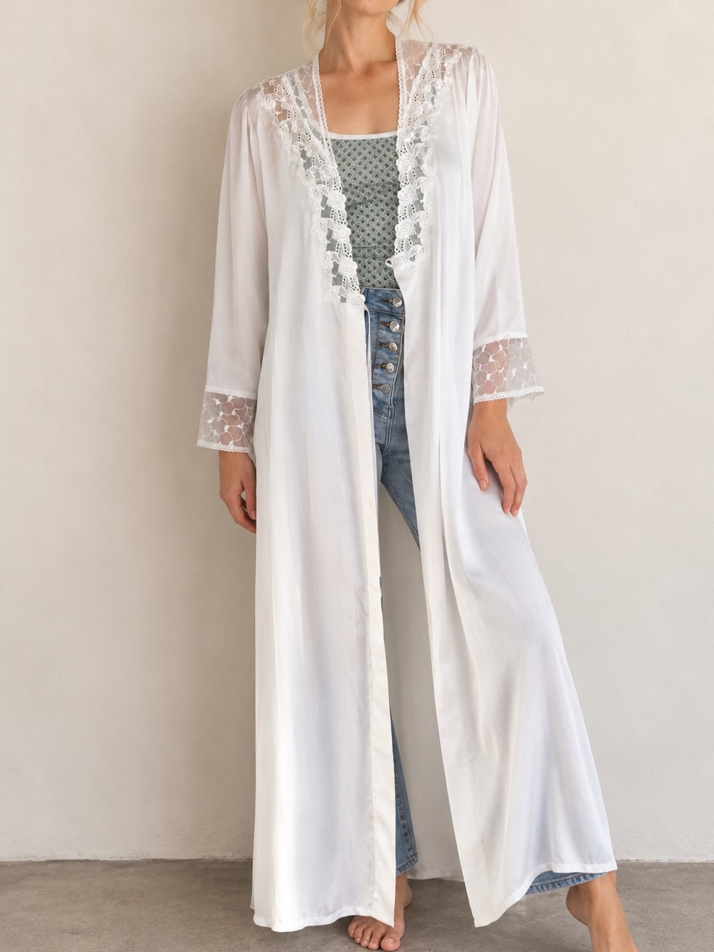 Vintage Division of Mod Lebanon White Silky Lace Cardigan Duster Robe Housecoat